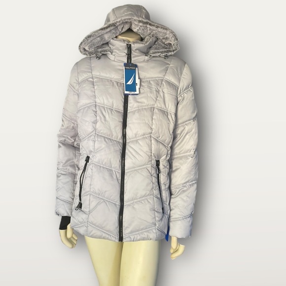Nautica | Women’s Puffer Jacket - Picture 7 of 8